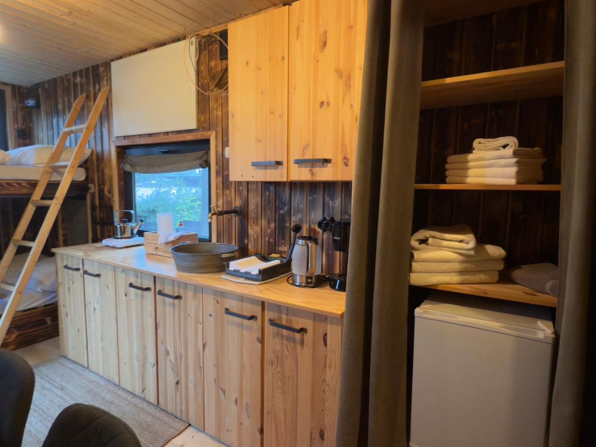 Wiesenhaus: Wohnen Im Tiny House Direkt Am Rhein Köln