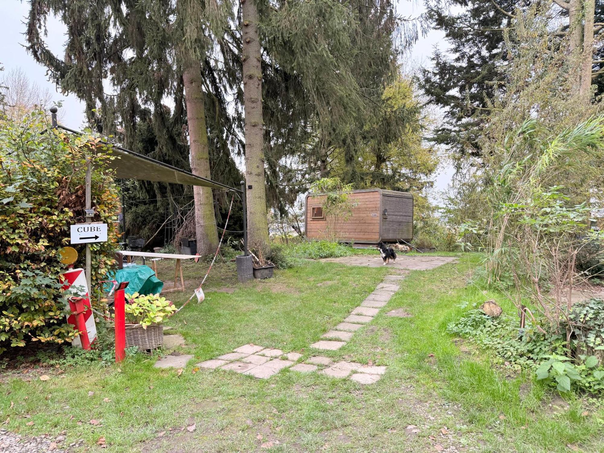 Wiesenhaus: Wohnen Im Tiny House Direkt Am Rhein * Köln